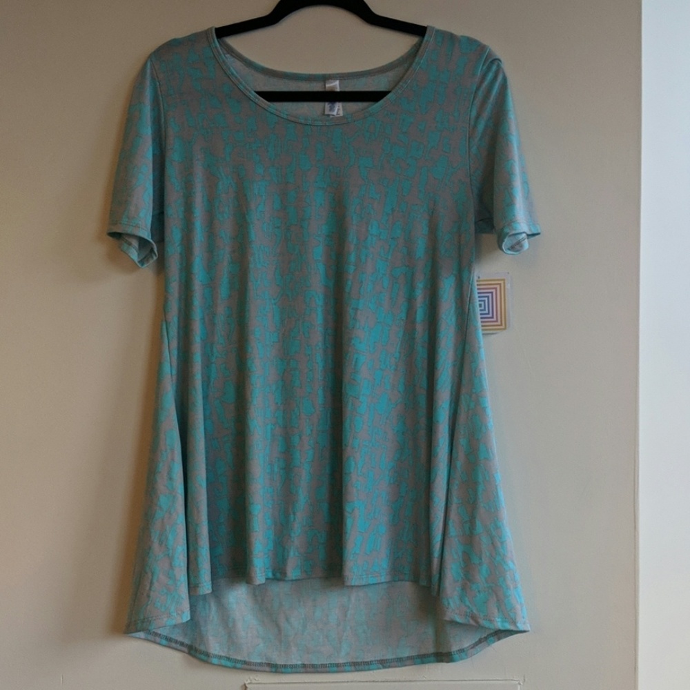 NWT Lularoe Tee